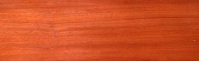 Padouk veneer